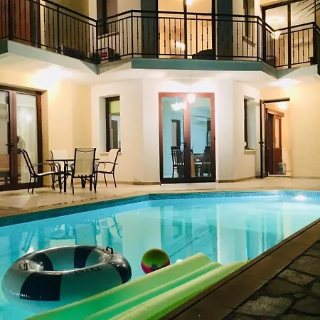 Casa De Paradiso Vilă