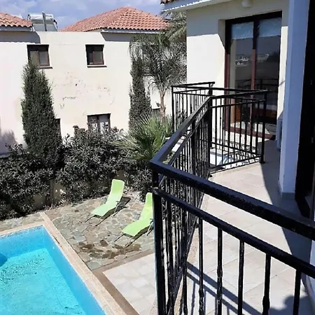 Casa De Paradiso